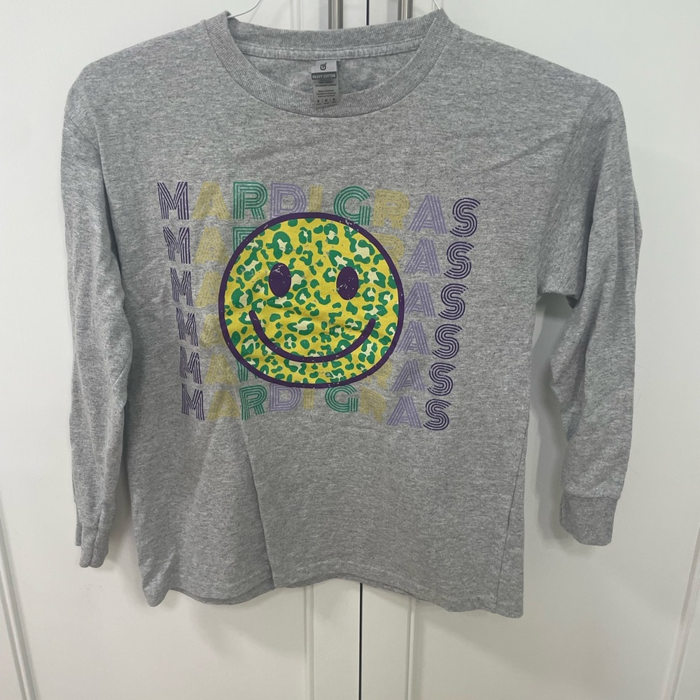 Mardi Gras Tee Youth Medium long sleeve smiley face